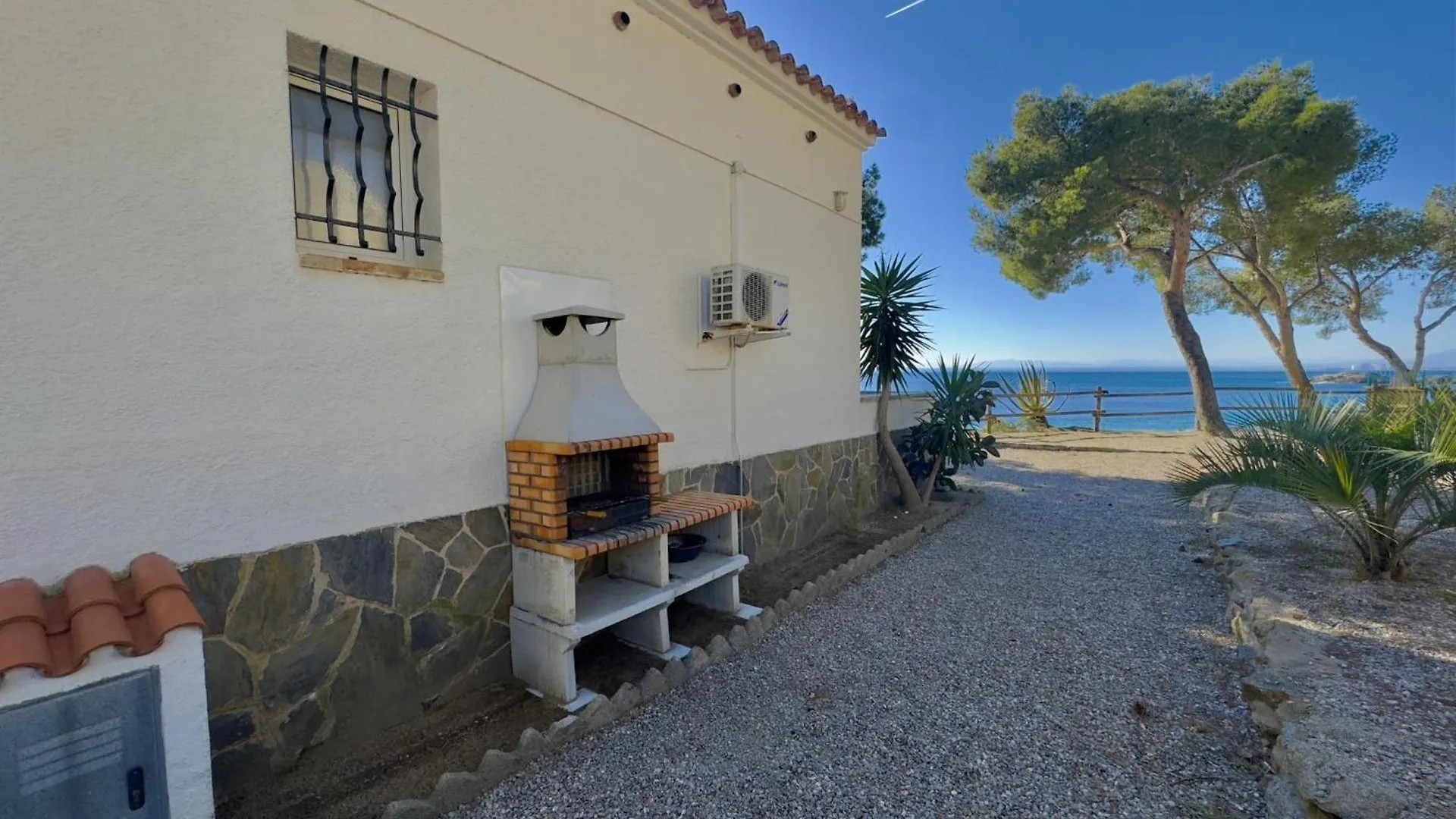 Almadrague Villa Roses