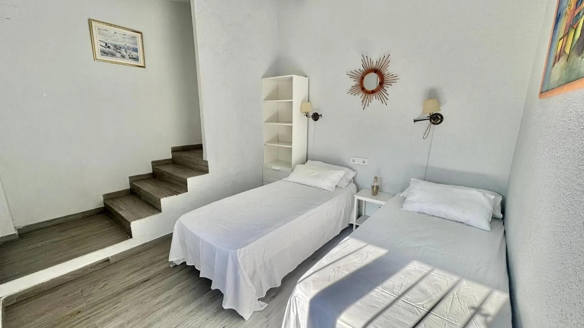 Almadrague Villa Roses 0*,  Spain
